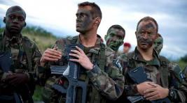 Франция перебросила на Украину сотню боевиков Иностранного легиона