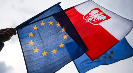 Евросоюз обложил Польшу штрафом в миллион евро ежедневно
