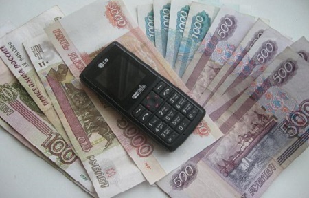 Мошенники "развели" жительницу Абакана на 220 тысяч рублей