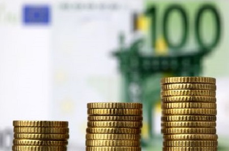Из-за снижения цен на нефть стоимость евро поднялась до 60 рублей