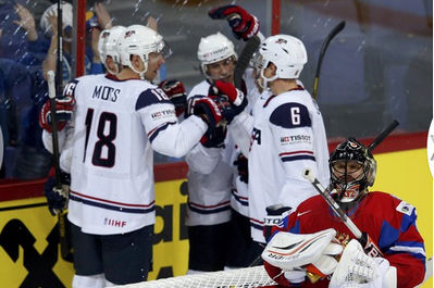 Хоккеисты России проиграли США с разгромным счётом