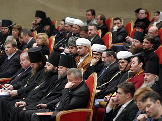  В Черногорске к борьбе с экстремизмом привлекли все религиозные конфессии