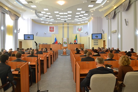 Парламентарии Хакасии приняли государственный гимн республики