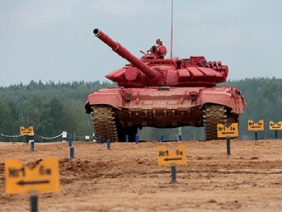 Россия выиграла танковый биатлон