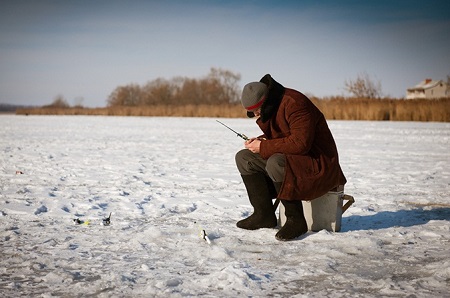 МЧС Хакасии: лед на водоемах республики ненадежен
